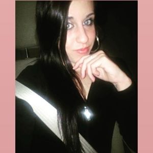 Meet your Posher, Stephanie